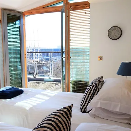 Brunel's View - Your Apartment Bristol