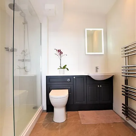 Brunel's View - Your Apartment Bristol
